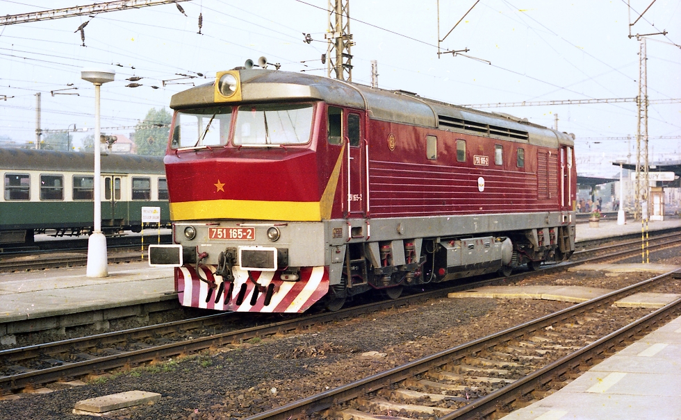 751 165-2