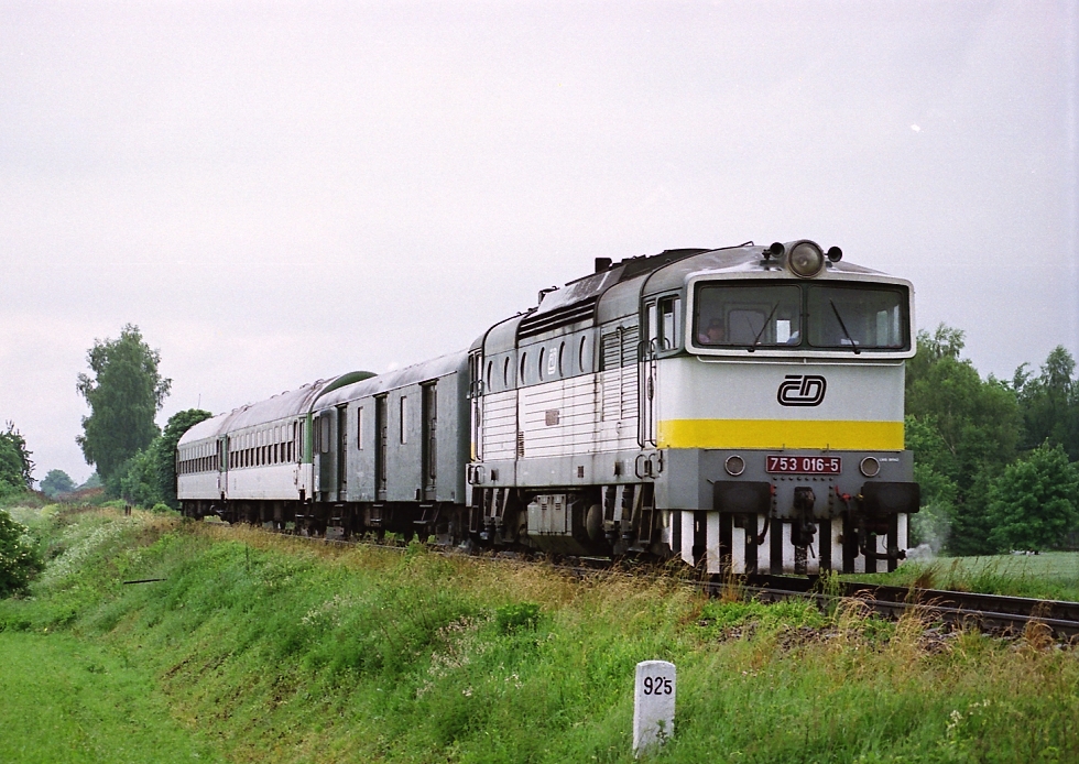 753 016-5