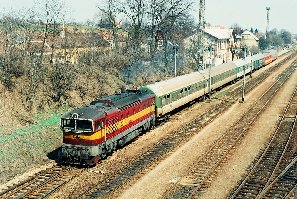 753 021-5
