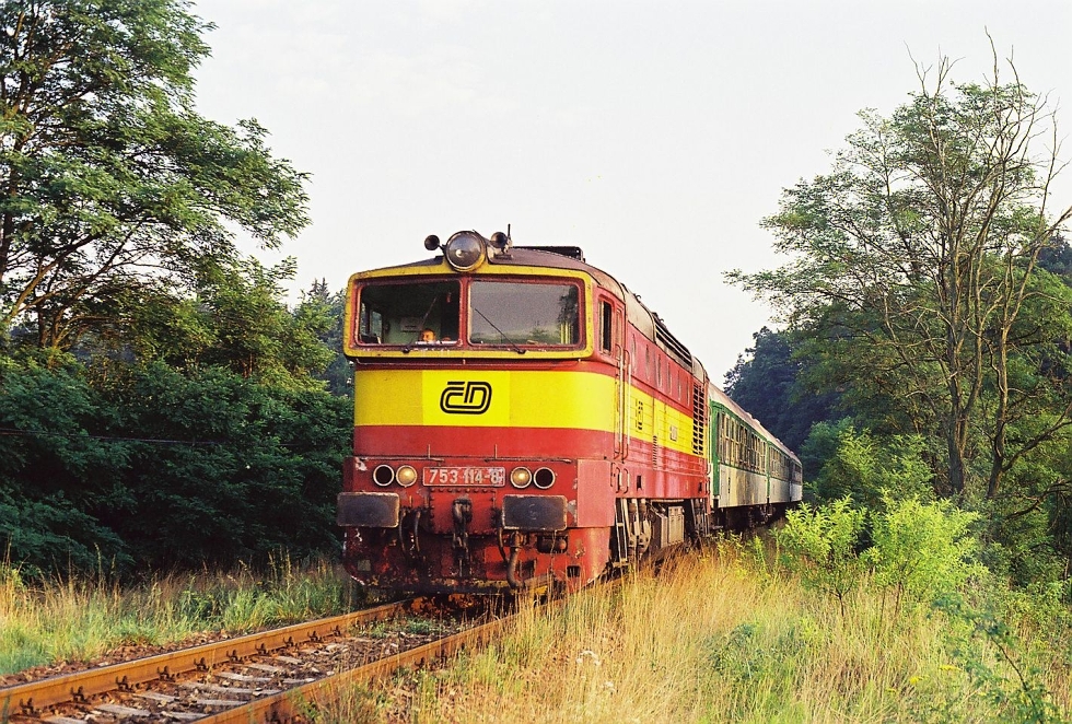 753 114-8