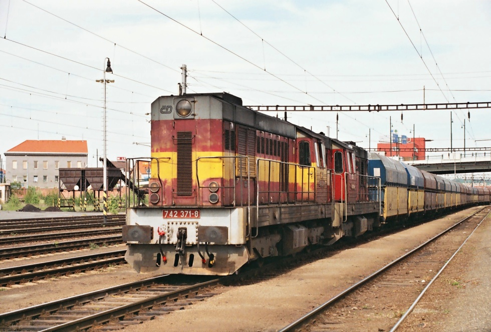 742 371-8