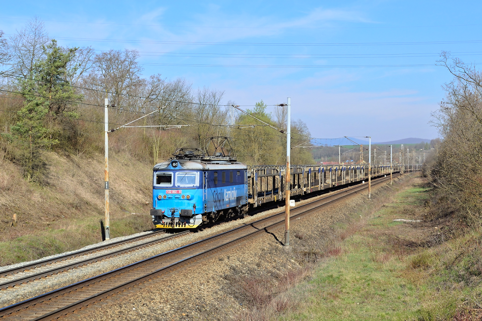 122 002-9