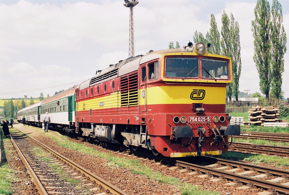 754 025-5