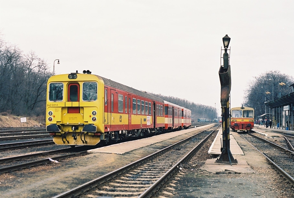 842 001-0