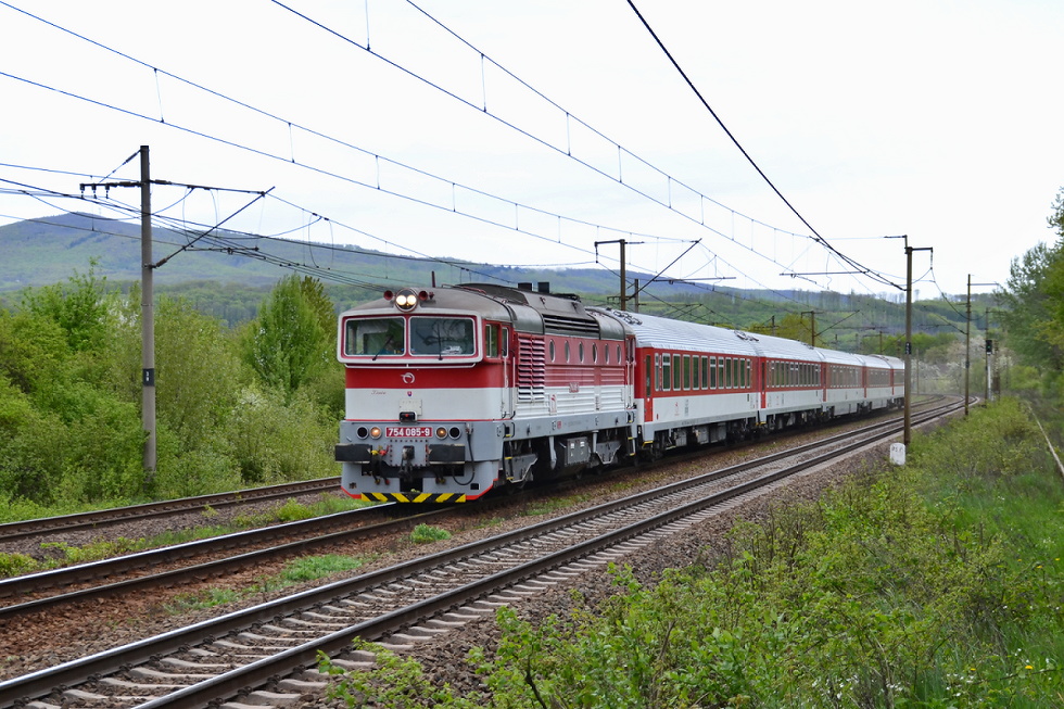 754 085-9