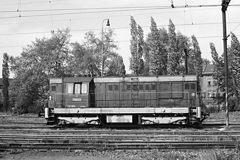 742 139-9