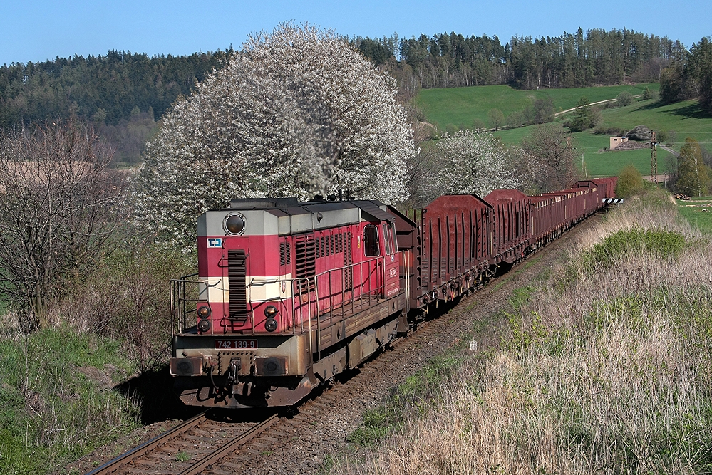 742 139-9