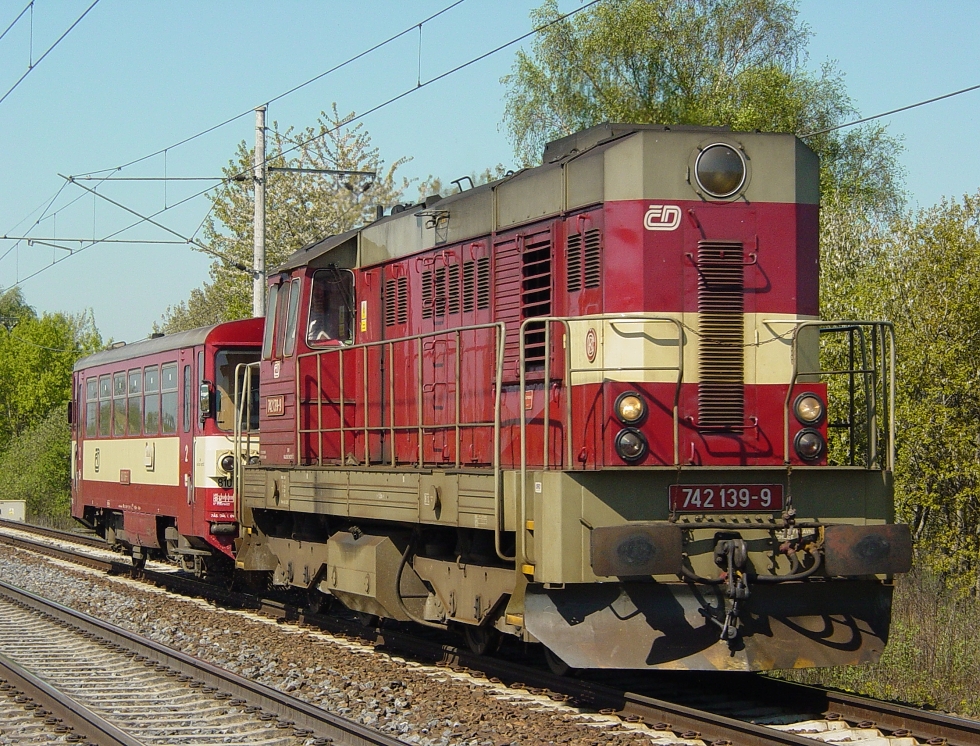 742 139-9