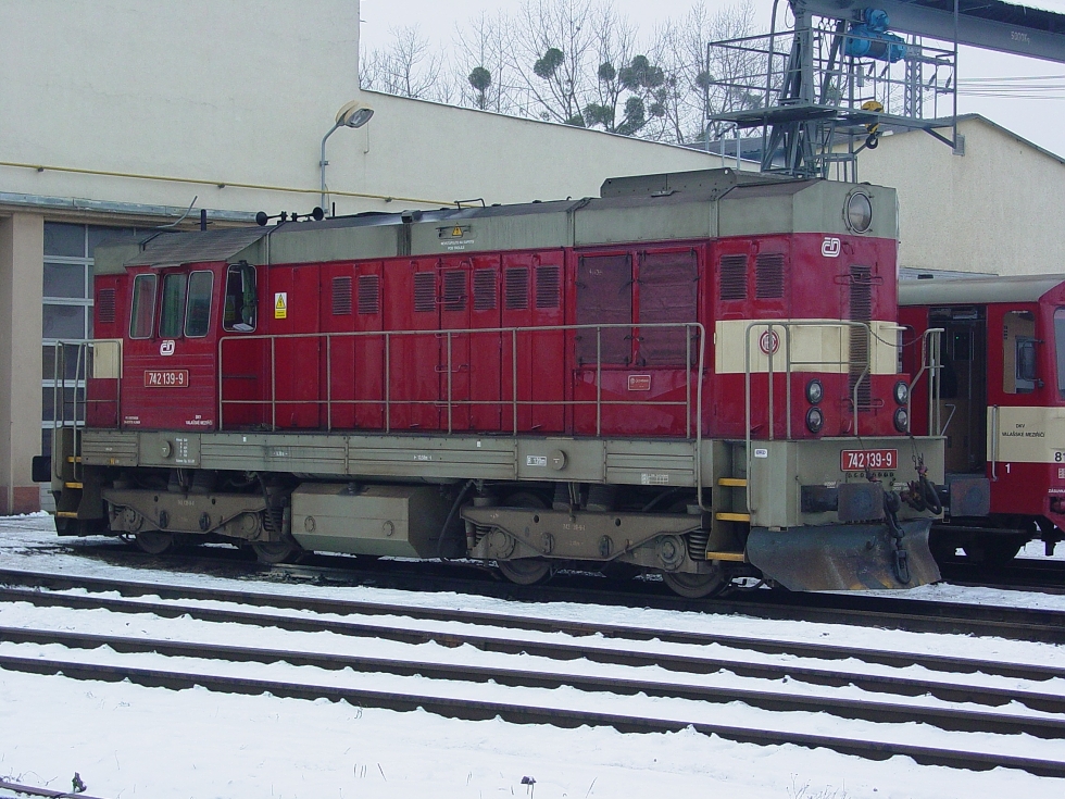 742 139-9
