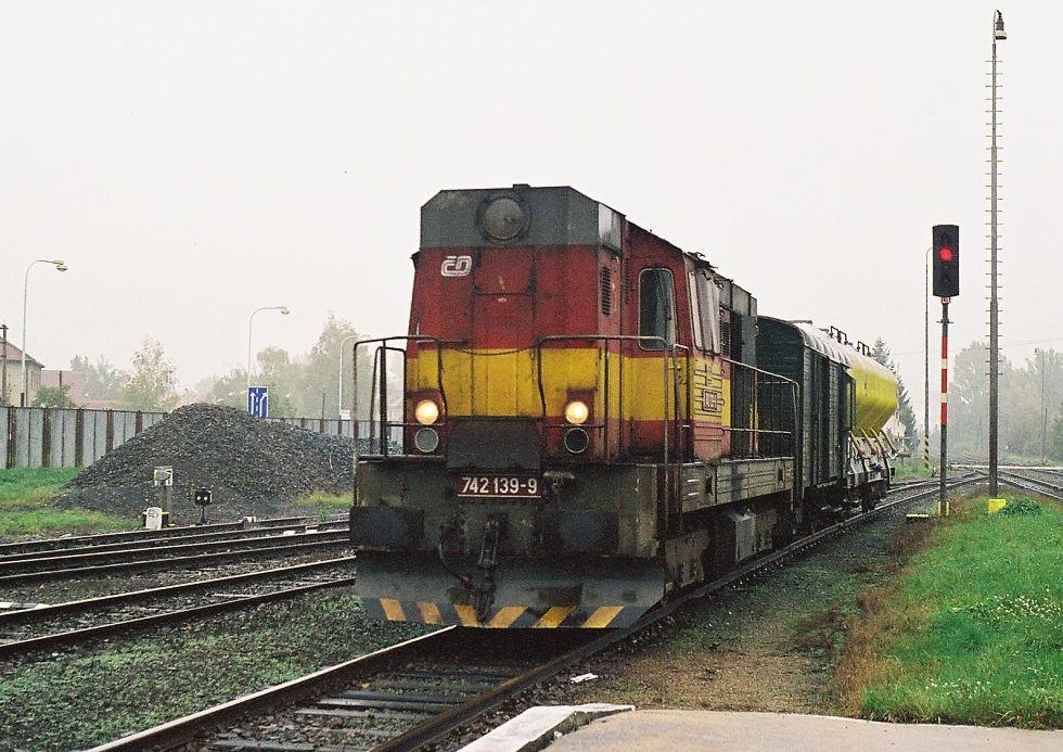 742 139-9