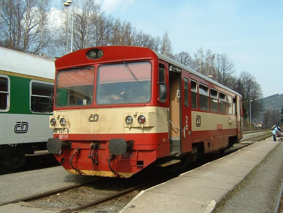 810 157-8