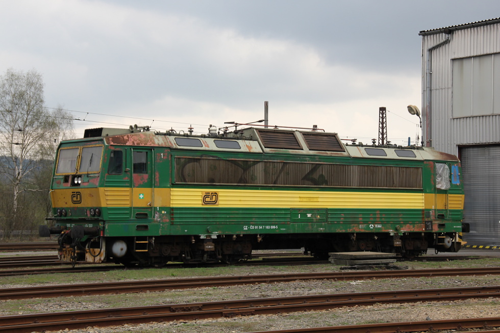163 099-5