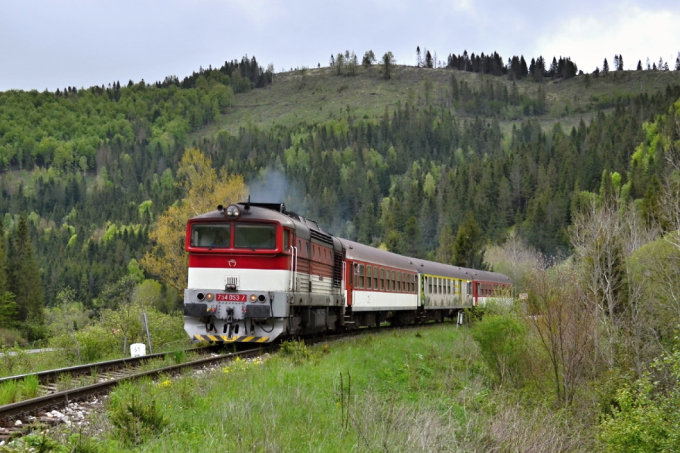 754 053-7