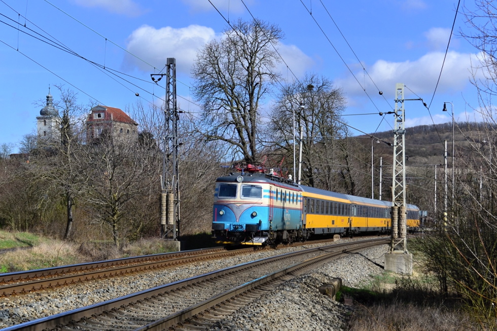 140 052-2