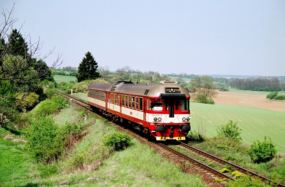 854 035-3