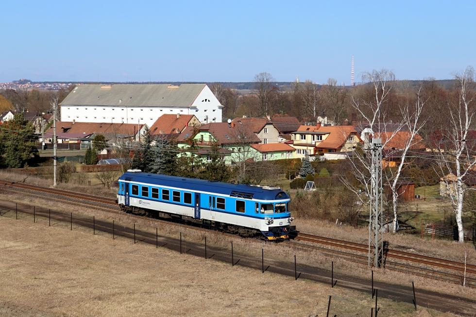854 001-5