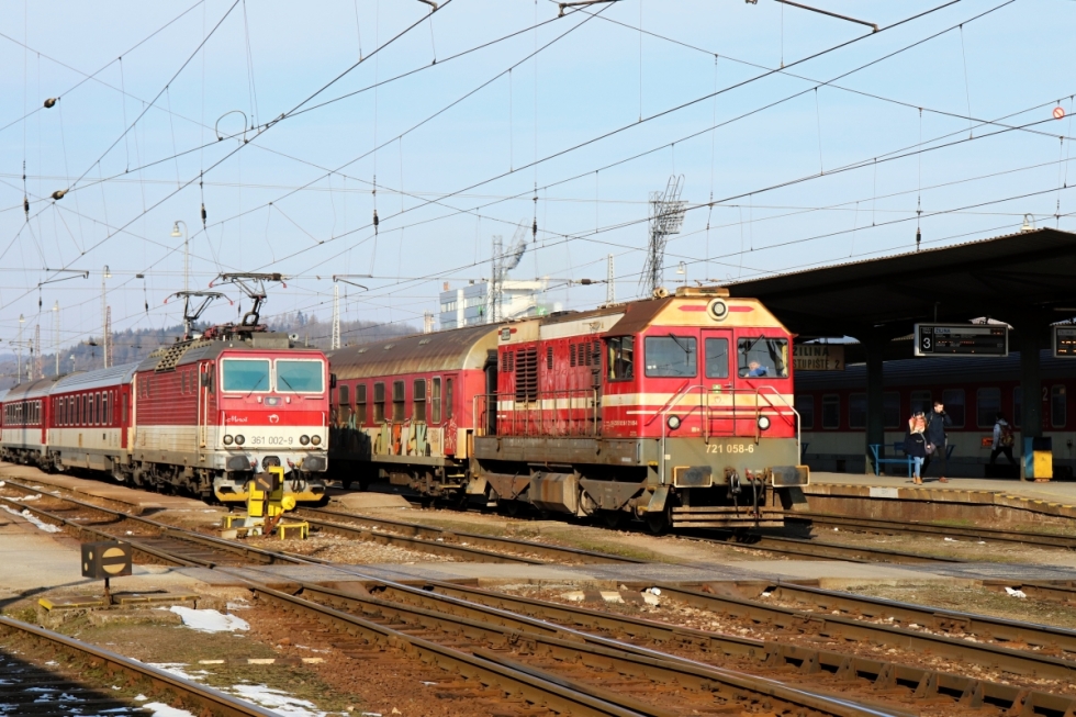 721 058-6