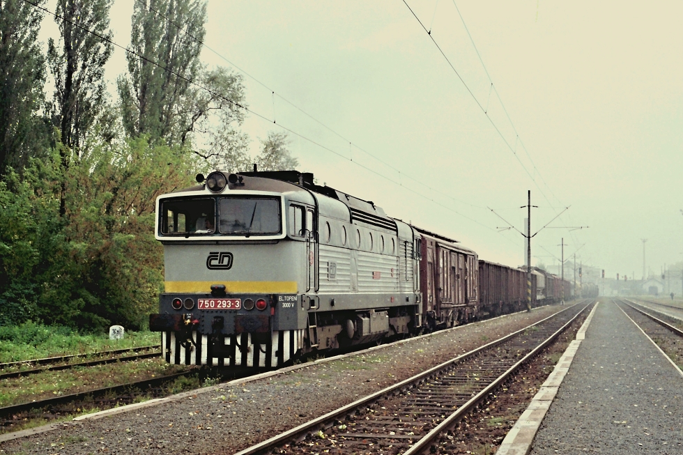 750 293-3