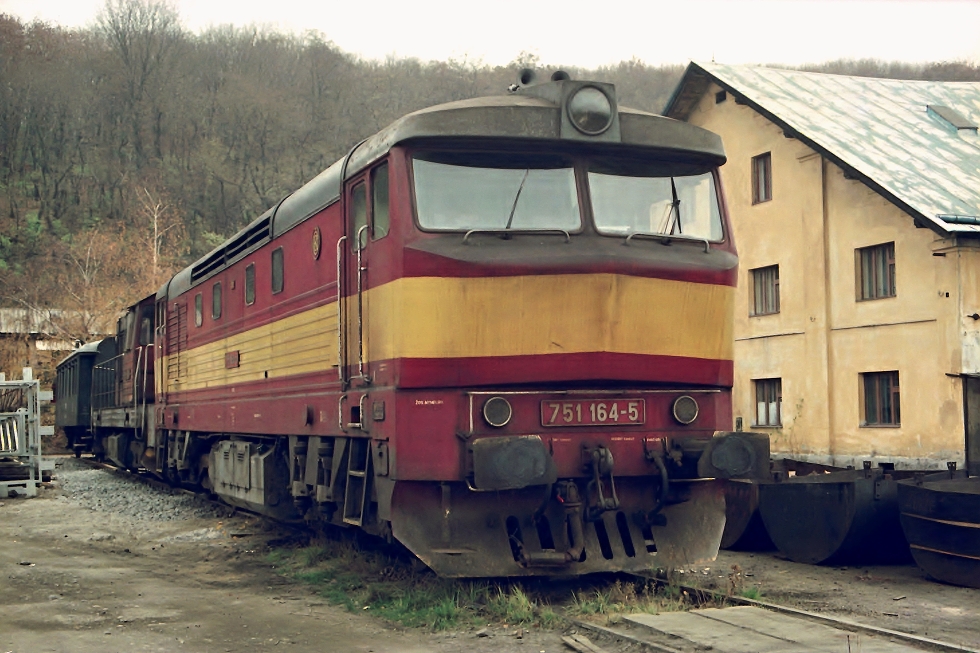 751 164-5