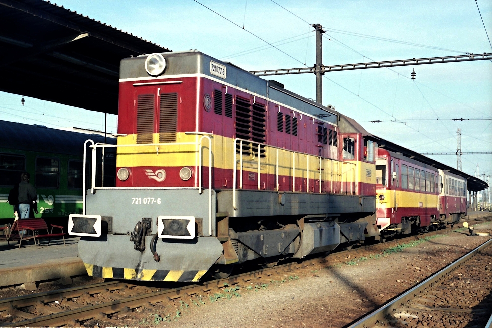721 077-6