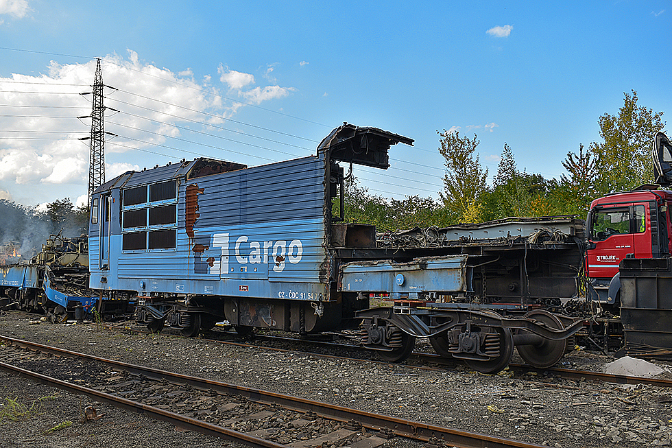 372 009-1