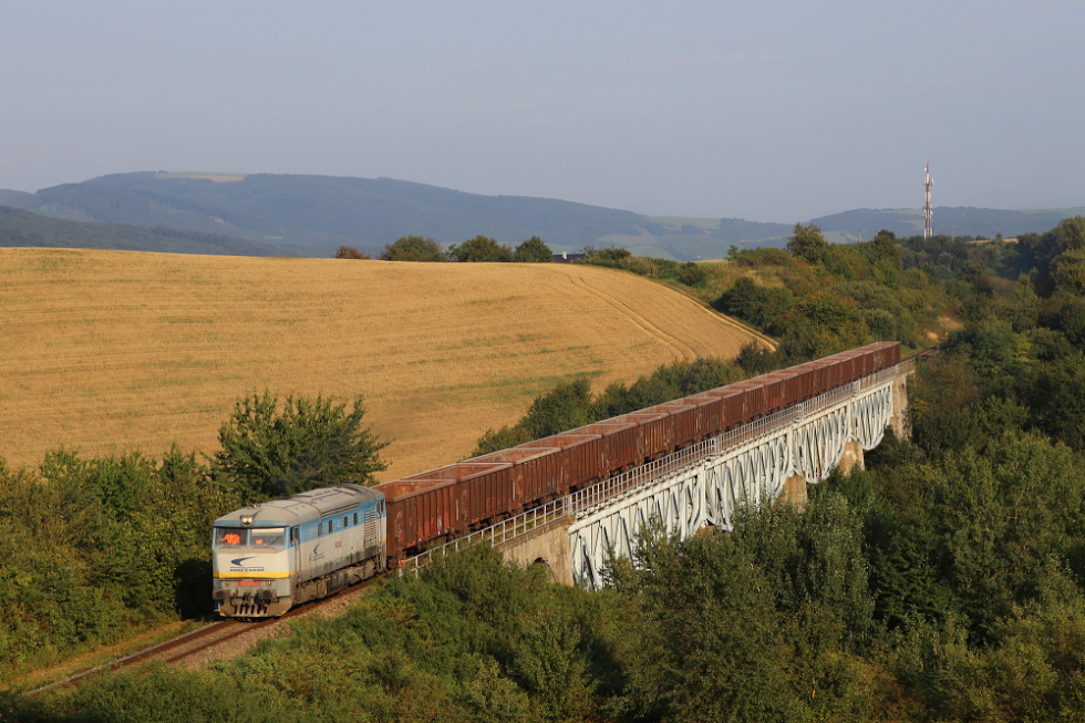 752 070-3