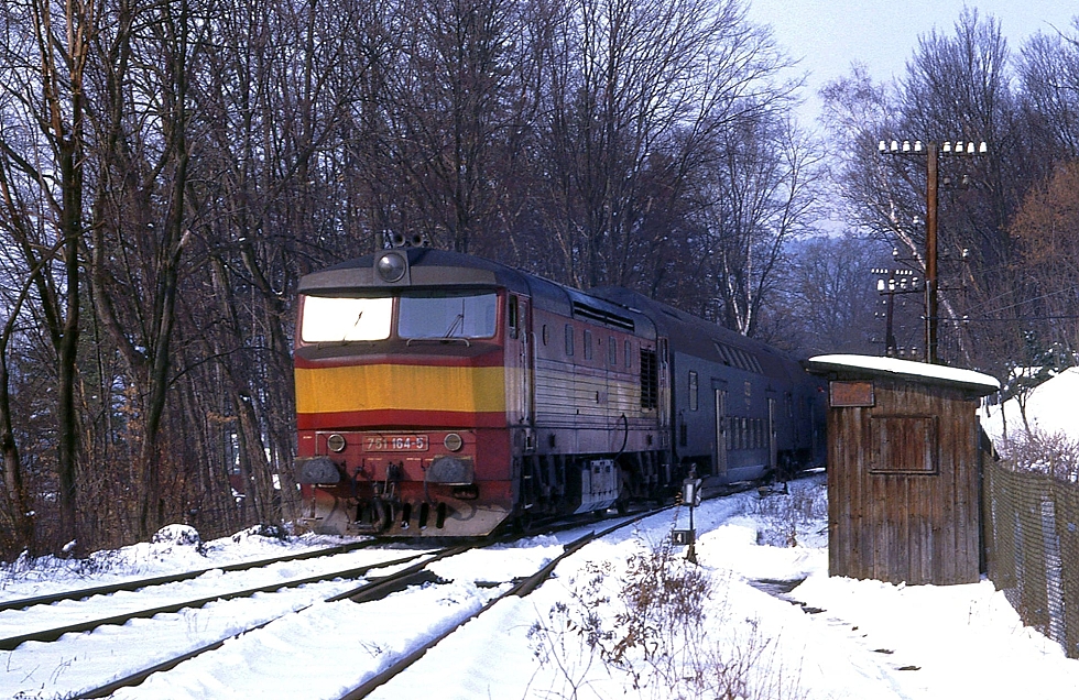 751 164-5