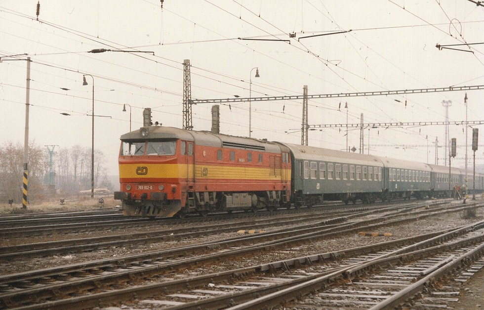 749 102-0