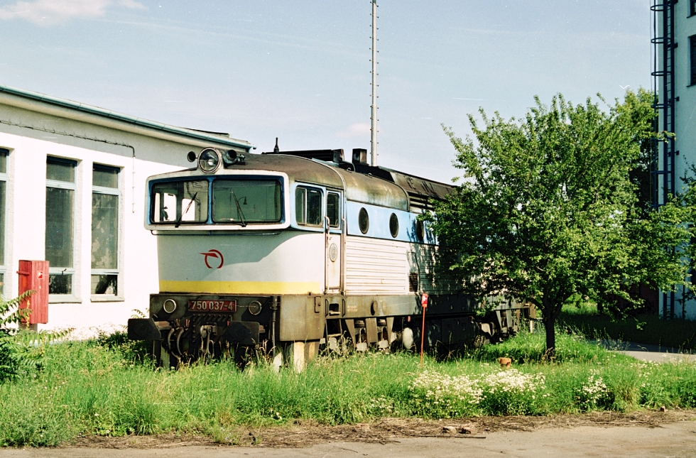 750 037-4