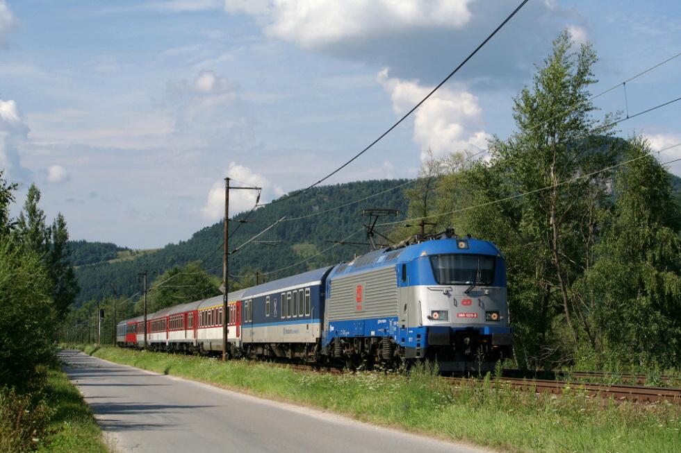 380 020-8