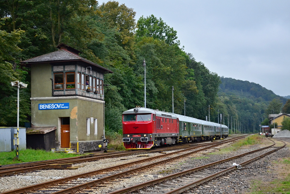 749 253-1