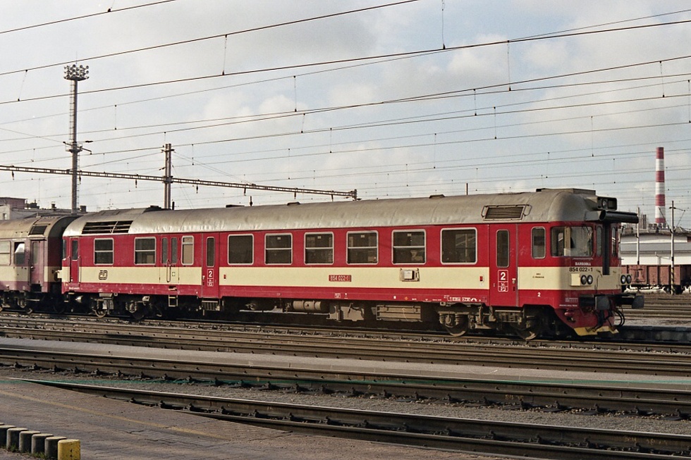 854 022-1