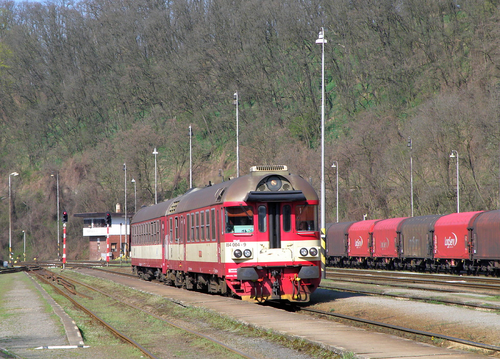 854 004-9