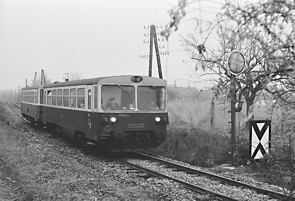 M152.0141