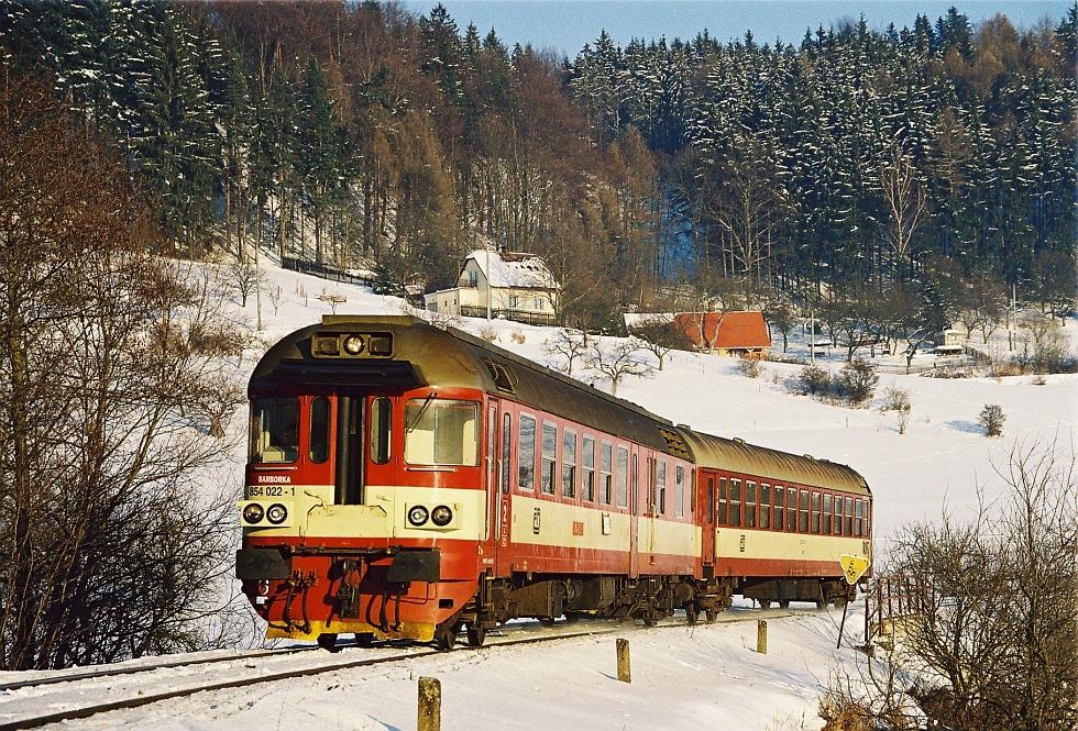 854 022-1
