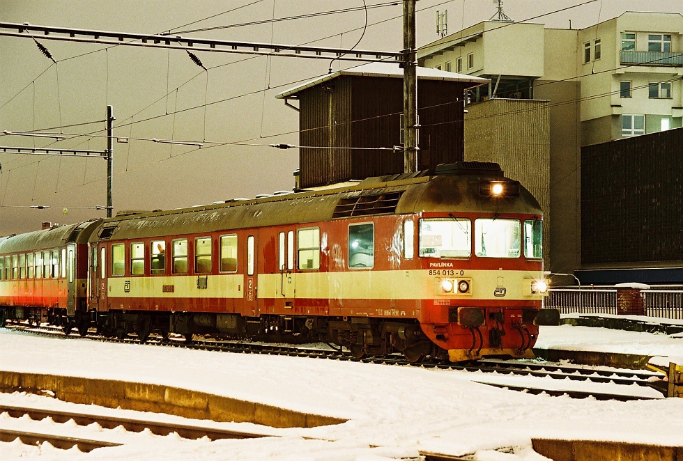 854 013-0