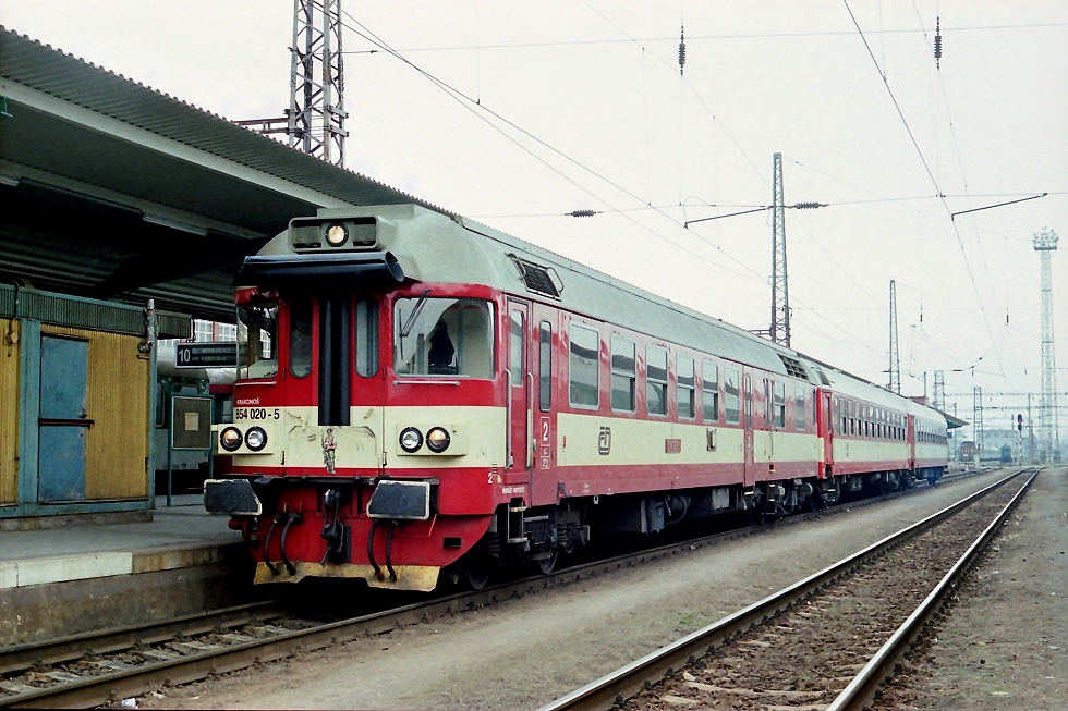854 020-5