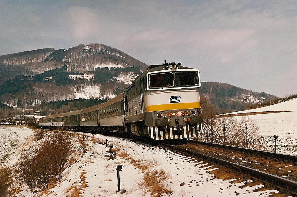 750 218-0