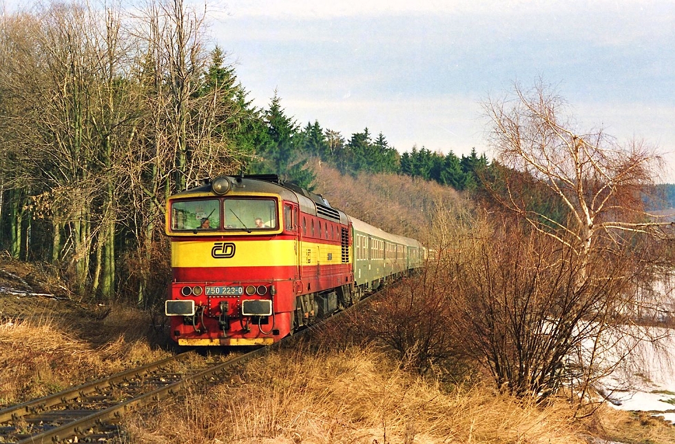 750 223-0