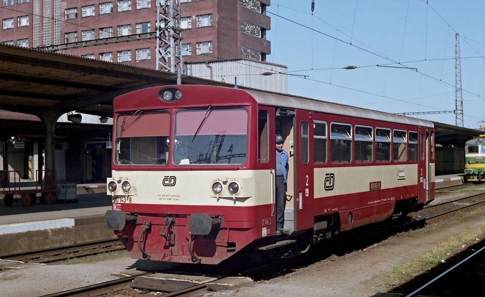 810 143-8