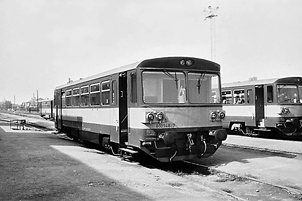 810 148-7