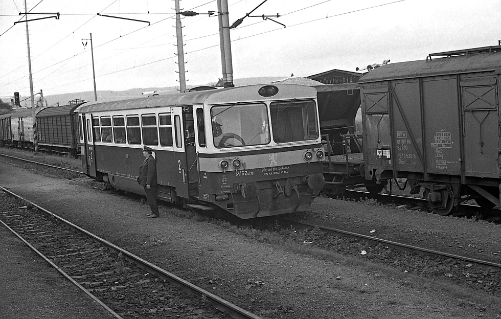 M152.0179