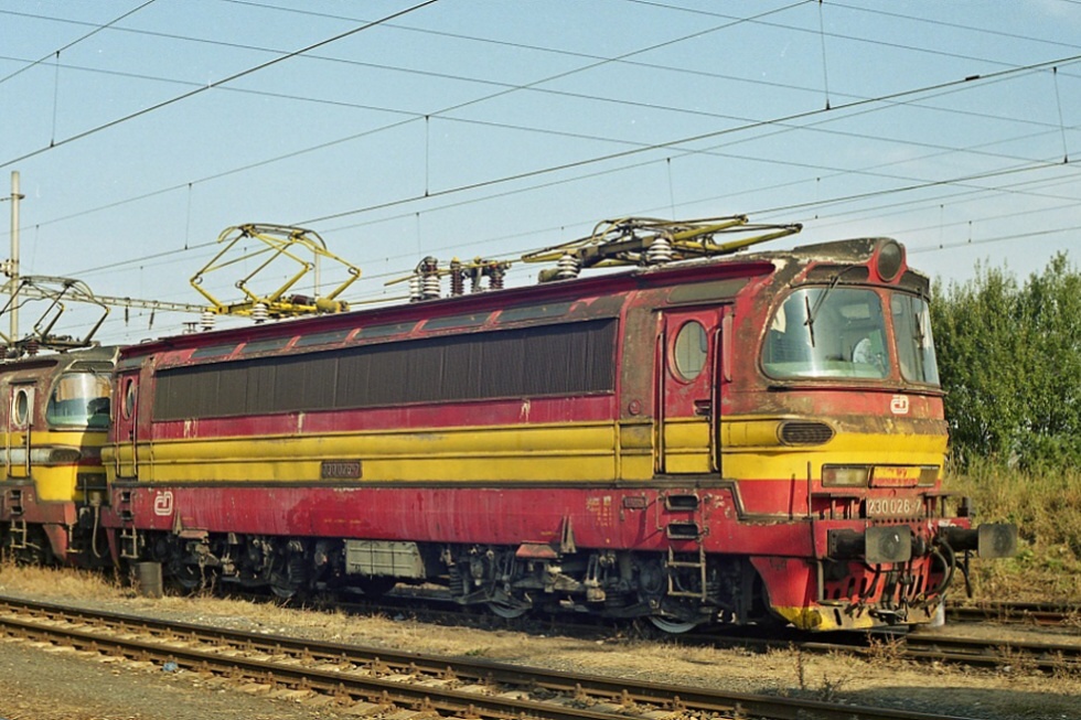 230 026-7