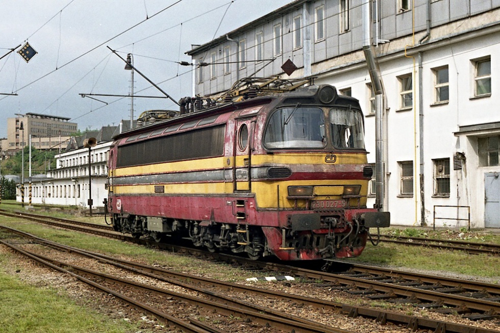 230 027-5