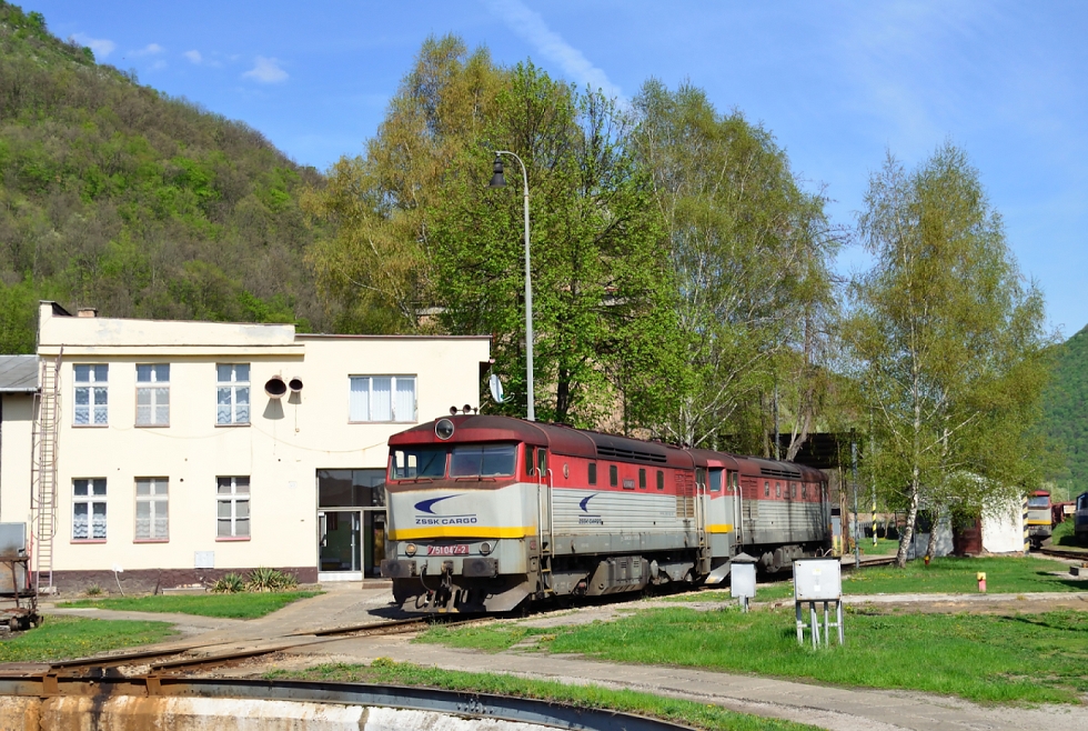 751 047-2
