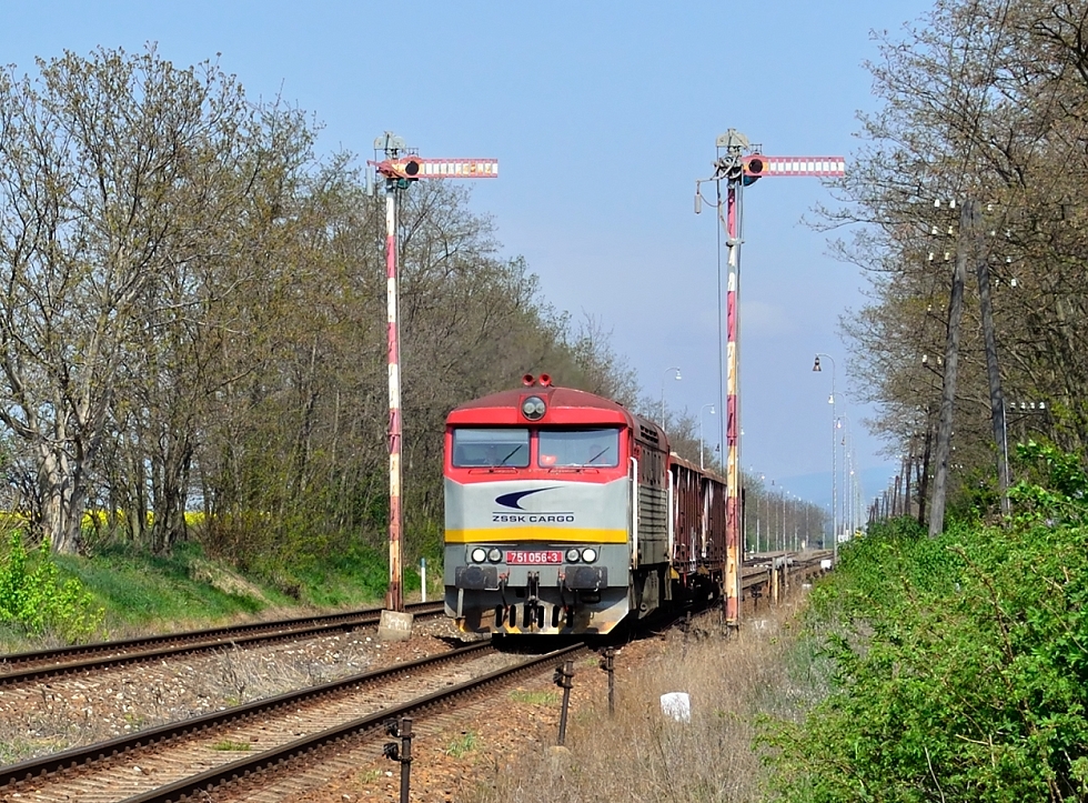 751 056-3