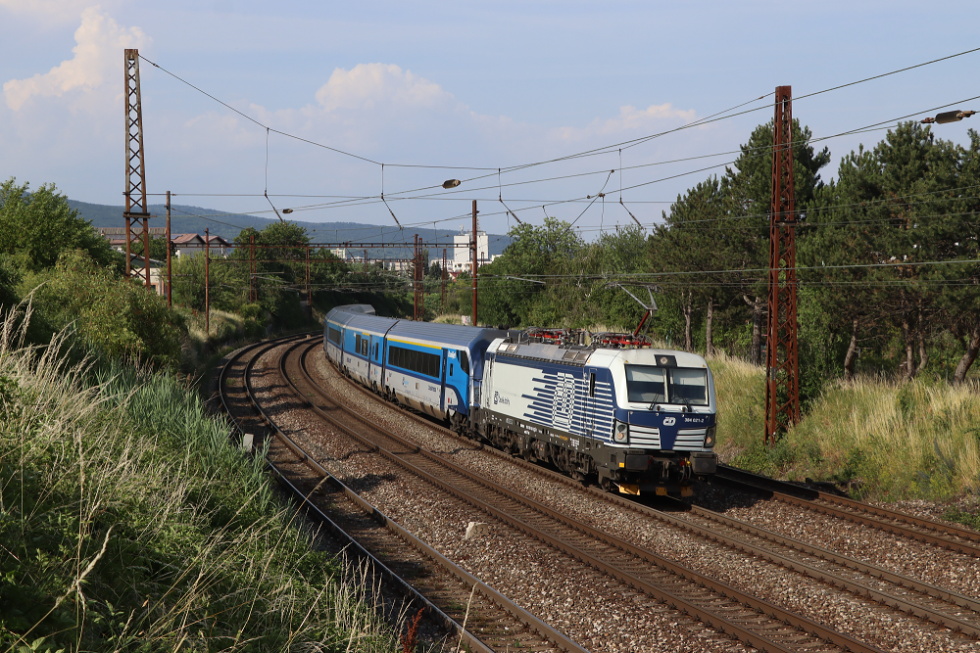 384 021-2