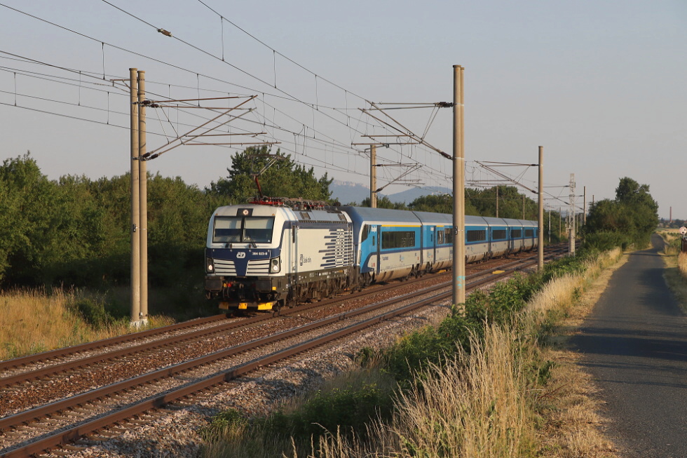 384 023-8