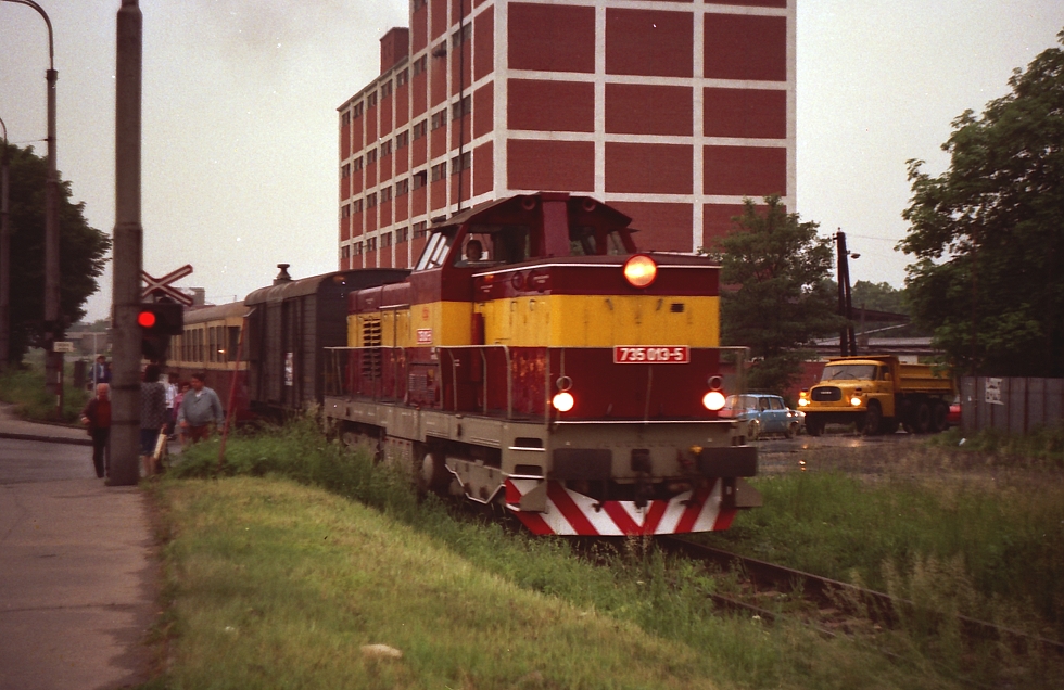 735 013-5