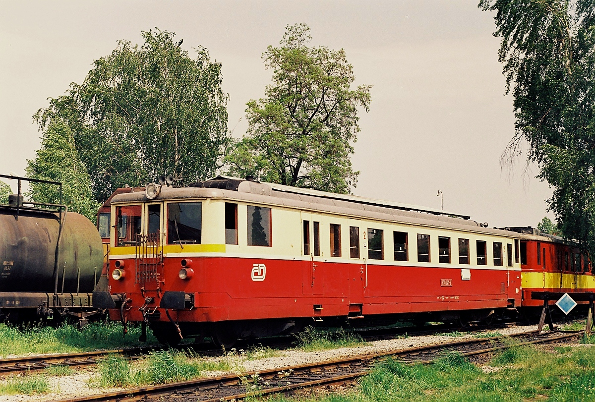 830 021-2
